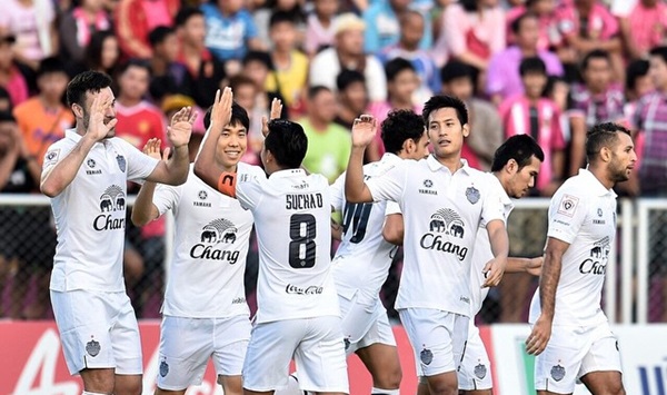 บุรีรัมย์ บุกเฮ 3-1 ขึ้นจ่าฝูง เมืองทอง-ชลบุรี ควงเก็บชัย 4-1 ศึกไทยลีก