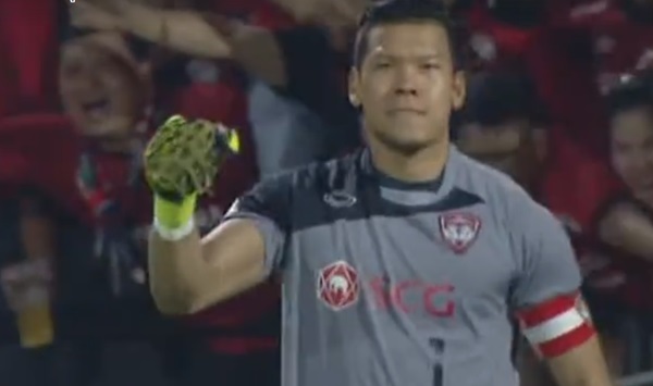 ตองอย่างหล่อ!! กวิน ท็อปฟอร์มเซฟสามโทษ ส่งกิเลนพิชิตยะโฮร์ 3-0 ลิ่วเพลย์ออฟ ACL (มีคลิป) ตองอย่างหล่อ!! กวิน ท็อปฟอร์มเซฟสามโทษ ส่งกิเลนพิชิตยะโฮร์ 3-0 ลิ่วเพลย์ออฟ ACL (มีคลิป)