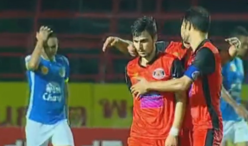 กูปรีสามแต้ม!! โรซินมี่ผนึกอันทอน ปิดบัญชีอาร์มี่สิบตัว 2-0 (มีคลิป)