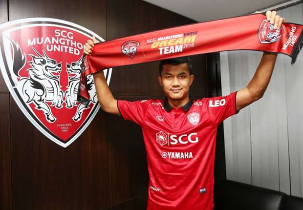 เมืองทอง เปิดตัว มงคล ทศไกร ลุยไทยลีก 2017 เมืองทอง เปิดตัว มงคล ทศไกร ลุยไทยลีก 2017