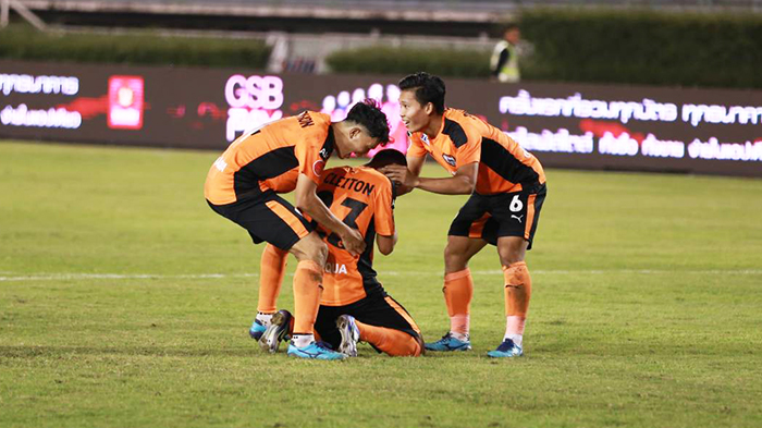 กว่างโซ้งฯ หัวใจสิงห์! เชียงราย แม่นเป้าเชือด บุรีรัมย์ 8-7 (2-2) คว้าแชมป์ไทยแลนด์ แชมเปี้ยนส์ คัพ 2018