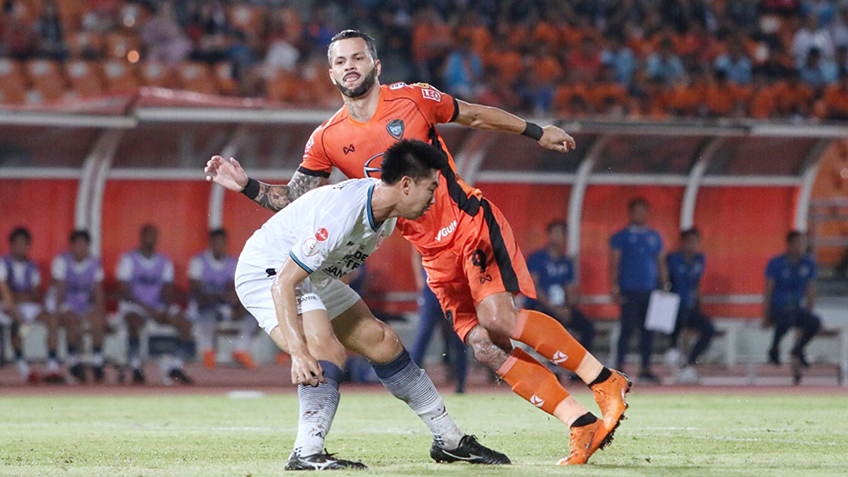 ฟอร์มกลับเข้าฝั่ง! "สวาทแคท" ดุในบ้านเปิดรังทุบ "โลมา" 2-0
