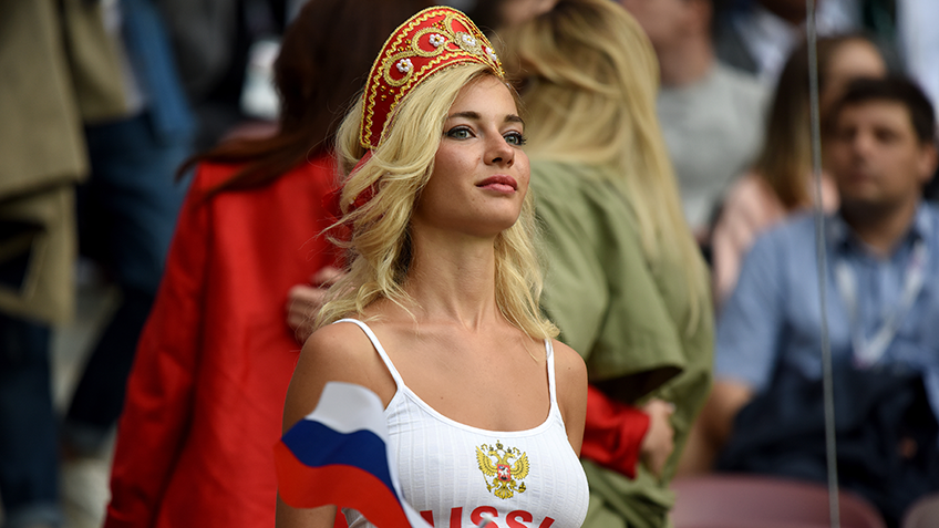โอ้วววแม่เจ้า! เปิดโปรไฟล์ แฟนบอลรัสเซีย สุดเซ็กซี่ ศึกฟุตบอลโลก 2018