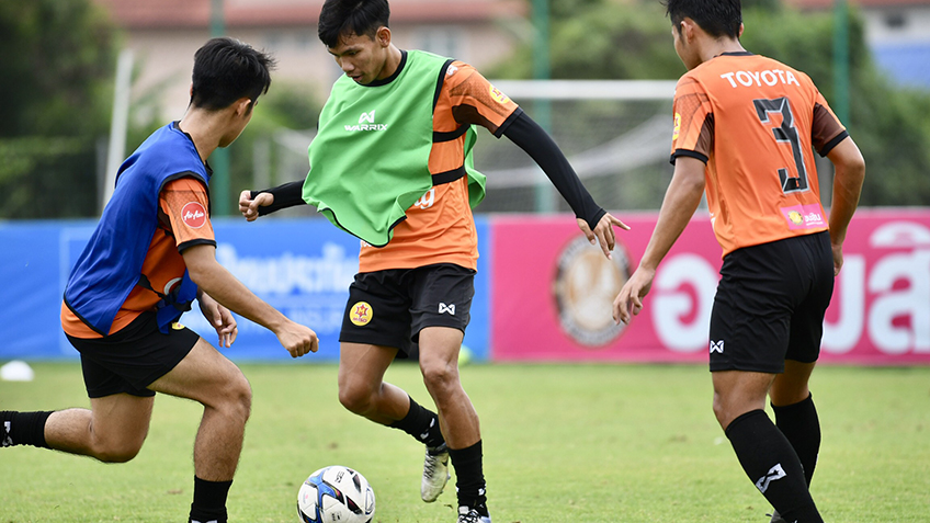 เจอเดวิด เจมส์! "โค้ชหระ" เตรียมทัพ ทีมชาติไทย U19 ลับแข้ง สโมสรจากอินเดีย