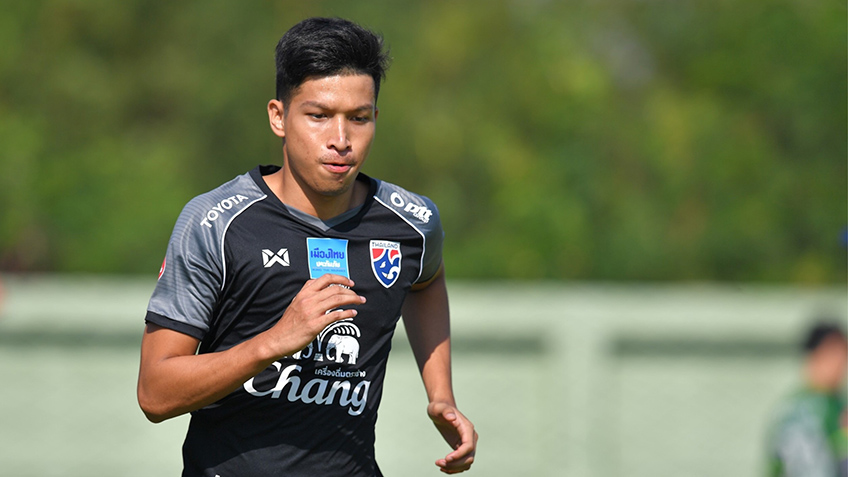 พร้อมลุย! ธนบูรณ์ ชี้แข้งใหม่ในทีมชาติเป็นผลดี พร้อมกระตุ้นเพื่อนห้ามประมาทในศึก ซูซูกิ คัพ พร้อมลุย! ธนบูรณ์ ชี้แข้งใหม่ในทีมชาติเป็นผลดี พร้อมกระตุ้นเพื่อนห้ามประมาทในศึก ซูซูกิ คัพ