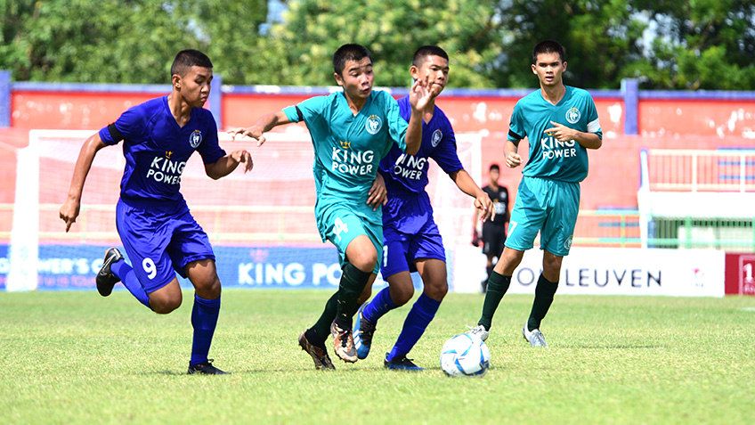 ตั๋วใบสุดท้าย! กีฬาเทศบาลนครปฐม ฮึดสู้คว่ำ กีฬาสุพรรณบุรี 2-0 เข้ารอบ 16 ทีมสุดท้าย คิง เพาเวอร์ 2018 ตั๋วใบสุดท้าย! กีฬาเทศบาลนครปฐม ฮึดสู้คว่ำ กีฬาสุพรรณบุรี 2-0 เข้ารอบ 16 ทีมสุดท้าย คิง เพาเวอร์ 2018