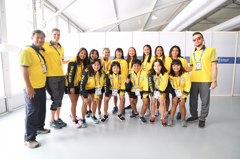 โปโลน้ำสาวไทย