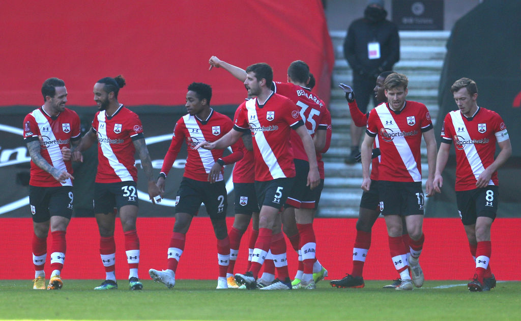 Old champion falls!  Magalnées 'OG' saint slashed Arsenal 1-0 on the 5th round of the FA Cup