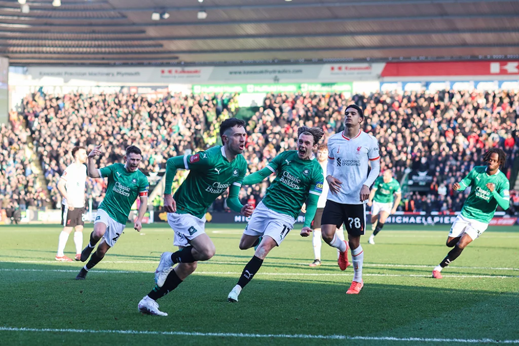 ไฮไลท์บอลเมื่อคืน พลีมัธ 1-0 ลิเวอร์พูล