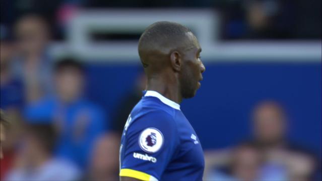 Header Y Bolasie (32) Everton 1 - 1 Middlesbrough
