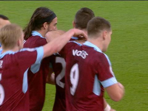 จังหวะสอง!! วาร์ด ซ้ำจ่อๆ 2 หลา บอลตุงตาข่าย เบิร์นลี่ย์นำ 2-0