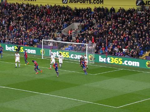 Free Kick Y Cabaye (38) Crystal Palace 0 - 0 Watford