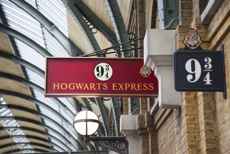 นั่งรถไฟเที่ยว Hogwarts Express