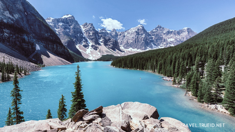 37 Moraine Lake