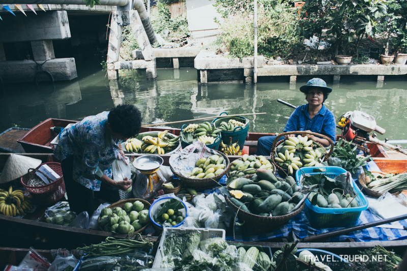 Khlong Lat Mayom Floating Market