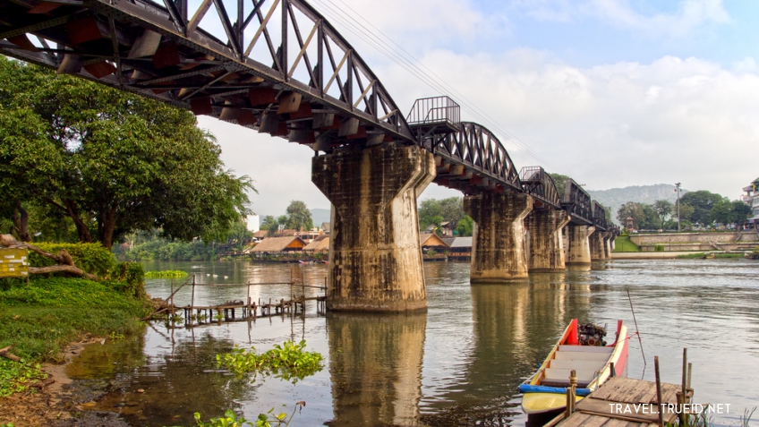 River Kwai กาญจนบุรี