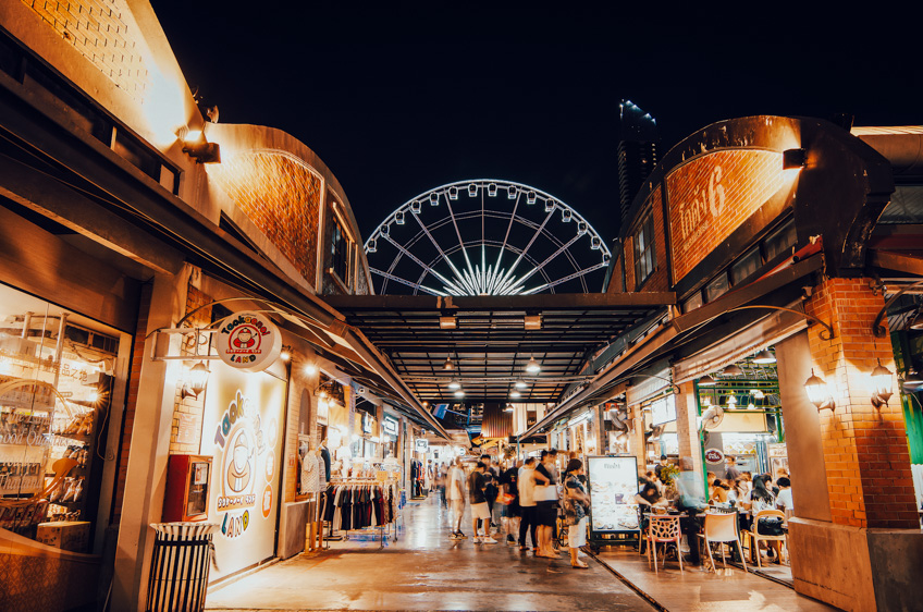Asiatique The Riverfront ที่เที่ยวกรุงเทพ กลางคืน