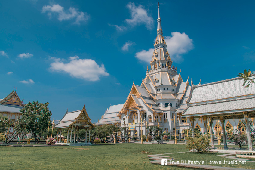 วัดหลวงพ่อโสธร วัดสวยใกล้กรุงเทพ