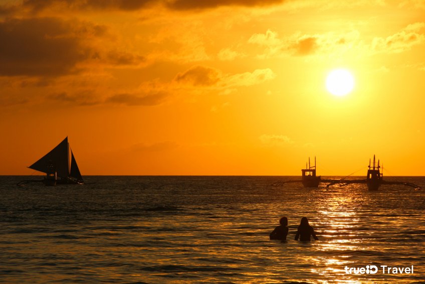 เกาะโบราไกย์ ประเทศฟิลิปปินส์ ที่นี่เคยได้รับการโหวตให้เป็นชายหาดที่สวยงามที่สุดในเอเชีย