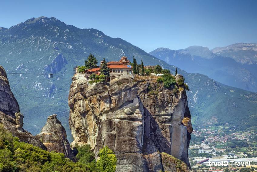 Monastery of Holy Trinity อารามบนหน้าผาสูง ประเทศกรีซ