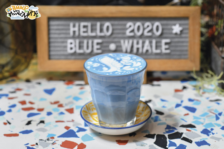 คาเฟ่ Blue Whale Cafe ท่าเตียน