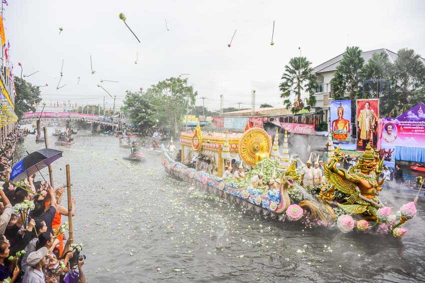 ประวัติประเพณีรับบัว วัดบางพลีใหญ่ใน สมุทรปราการ