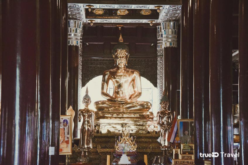 พระพุทธสันติจิรบรมโลกนาถ วัดโลกโมฬี