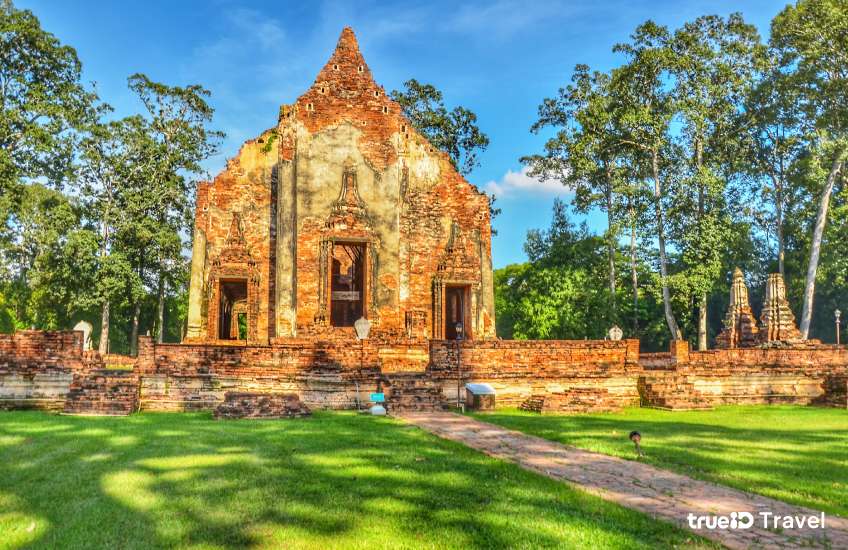 วัดโพธิ์ประทับช้าง พิจิตร