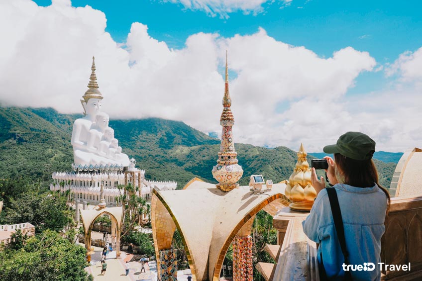จุดชมวิวสวยเขาค้อ  วัดพระธาตุผาซ่อนแก้ว เพชรบูรณ์