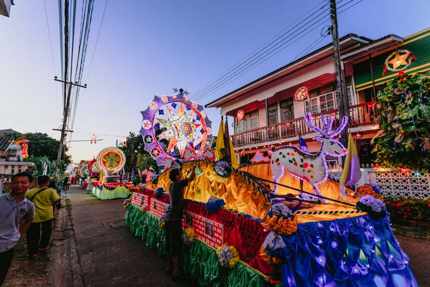 เทศกาลแห่ดาวคริสต์มาส ท่าแร่ งานแห่ดาว สกลนคร 2567