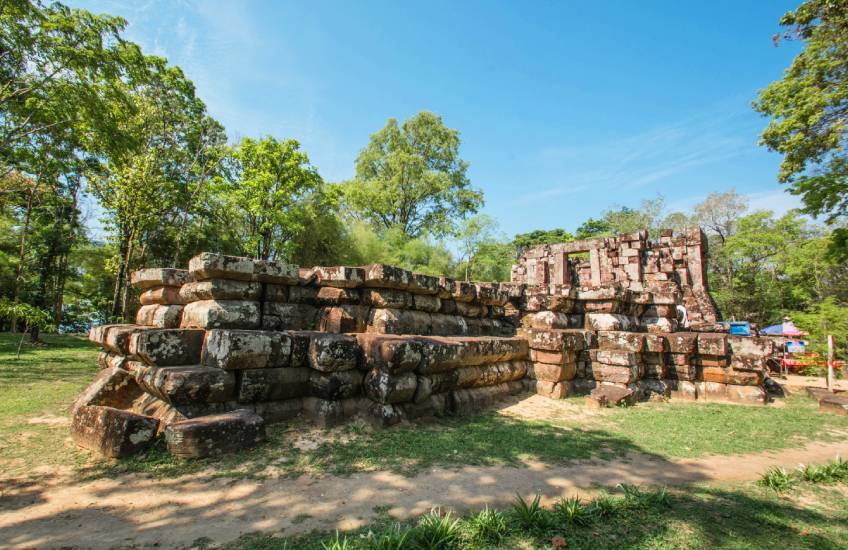 พระธาตุภูเพ็ก ที่เที่ยวสกลนคร