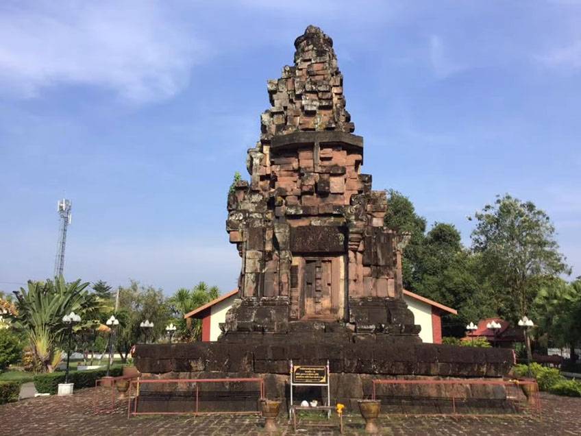 พระธาตุนารายณ์เจงเวง สกลนคร