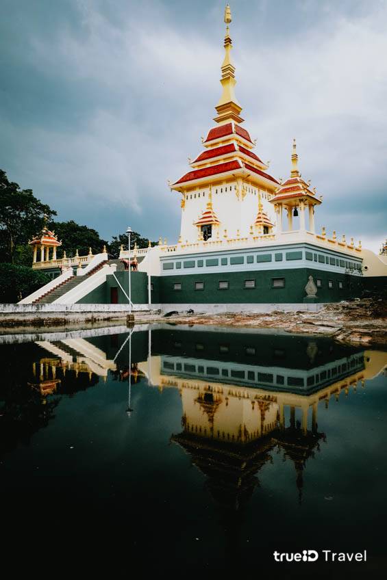 วัดสวย สกลนคร