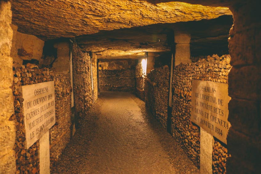 สถานที่หลอน เรื่องผี สุสานกรุงปารีส Catacombs of Paris