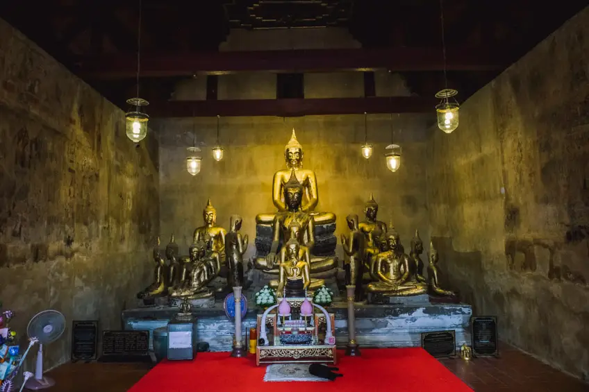 วัดปราสาท นนทบุรี ขับรถเที่ยวใกล้กรุงเทพ