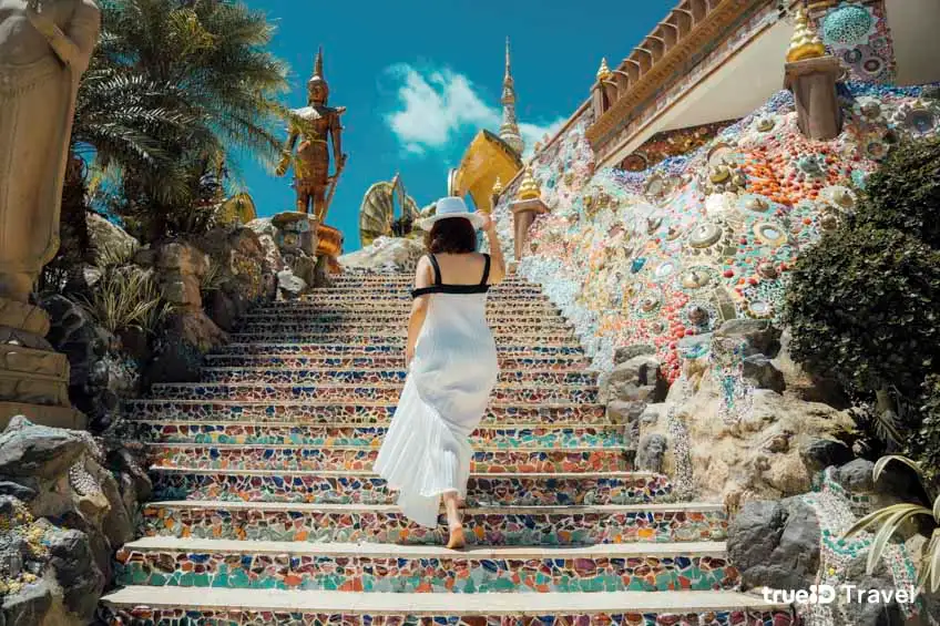 ที่เที่ยวเขาค้อ วัดพระธาตุผาซ่อนแก้ว วัดสวยในไทย