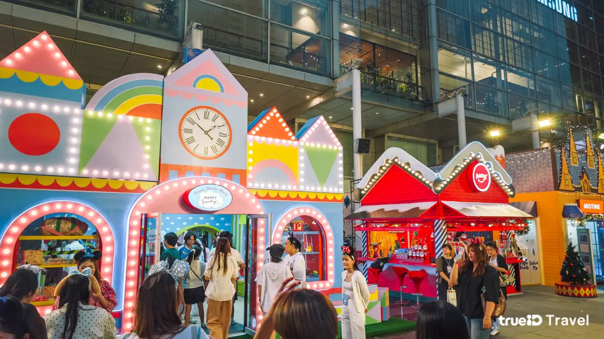 ไฟประดับ ต้นคริสต์มาส เซ็นทรัลเวิลด์ 2025 ดิสนีย์