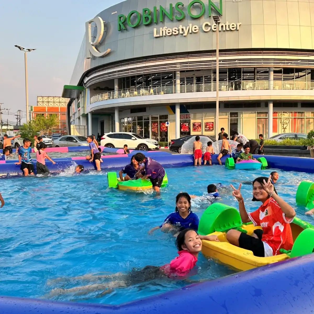 โรบินสัน Summer Fest Summer Active