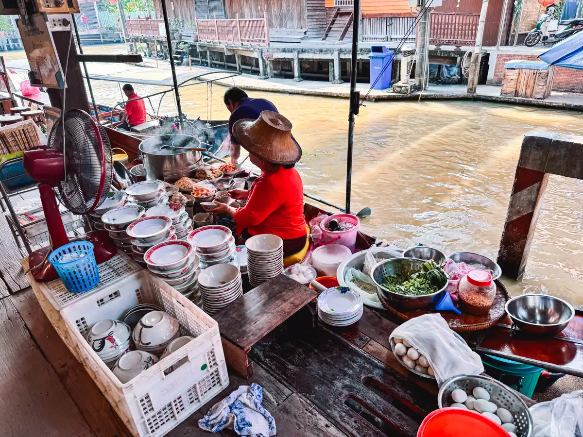 ตลาดน้ำใกล้กรุงเทพ ตลาดน้ำเหล่าตั๊กลัก ราชบุรี