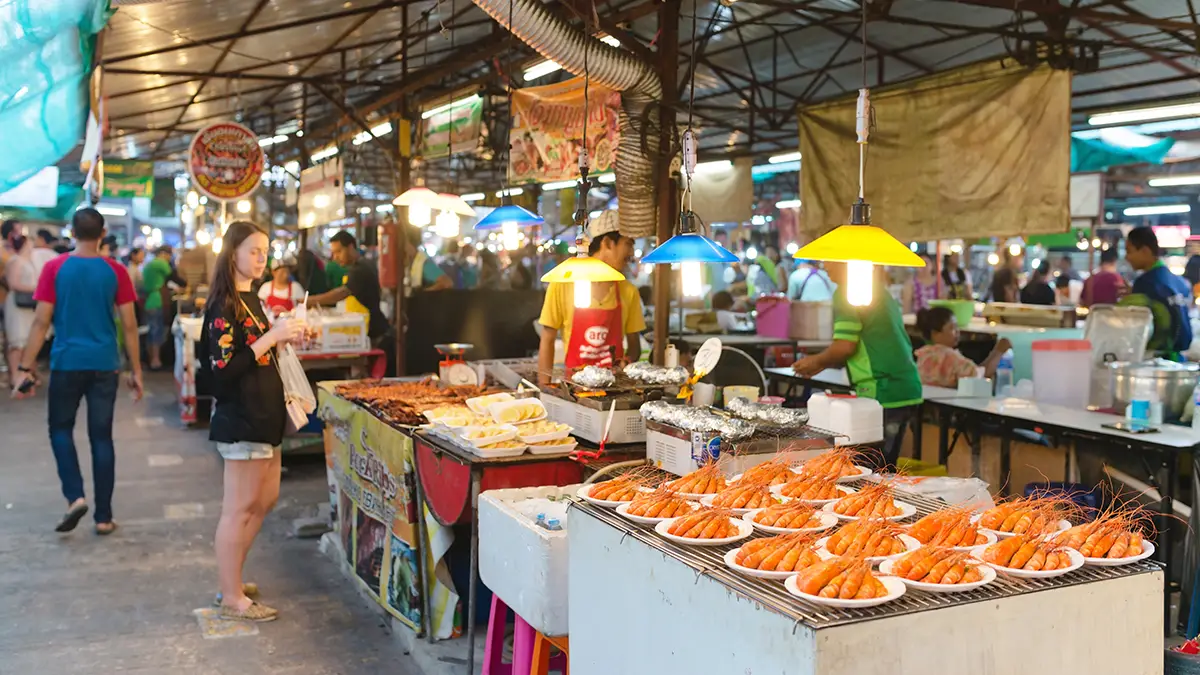 ตลาดนาคา ภูเก็ต เวลาเปิด - ปิด การเดินทาง