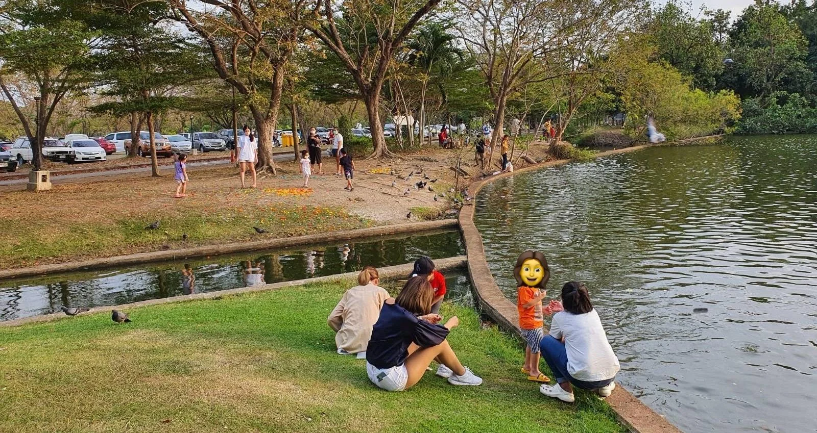 เด็กที่สวนสาธารณะ