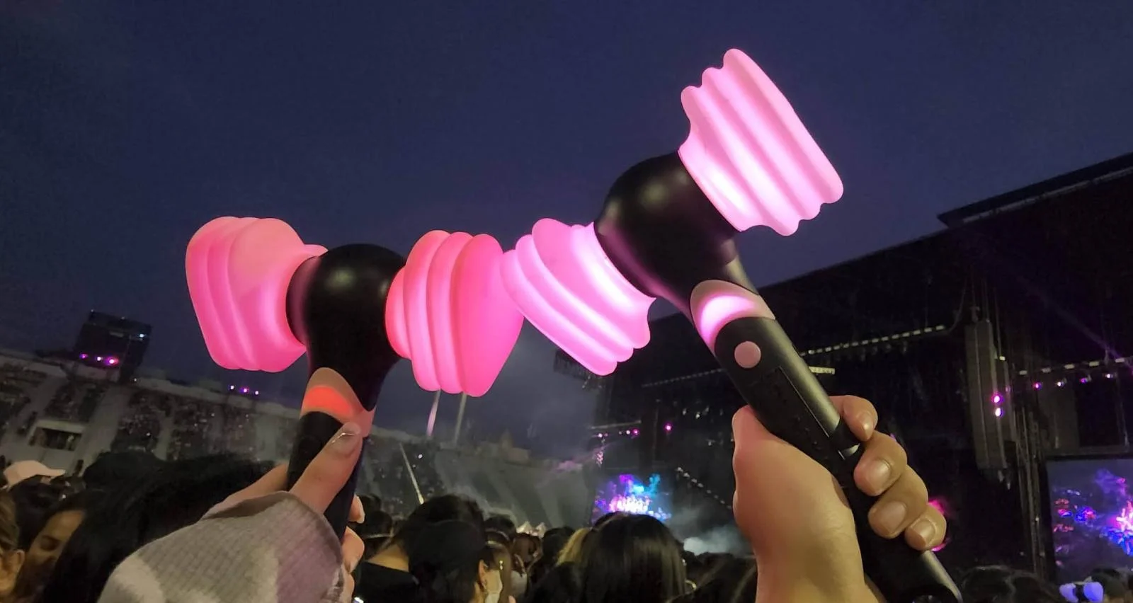 ไอเทมต้องมี สำหรับ BLINK ก่อนไปคอน BLACKPINK