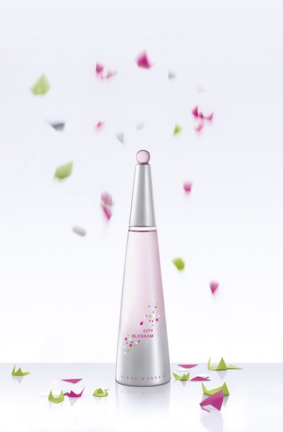 เนรมิตกลิ่นหอมตรึงใจ ด้วยละอองหอมใหม่จาก ISSEY MIYAKE เนรมิตกลิ่นหอมตรึงใจ ด้วยละอองหอมใหม่จาก ISSEY MIYAKE